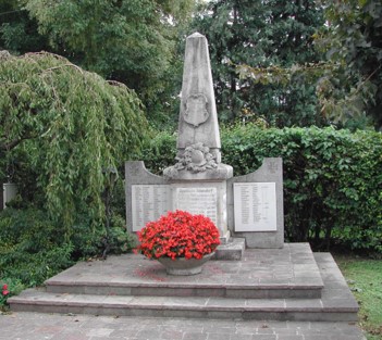 Kriegerdenkmal_Johnsdorf.jpg 